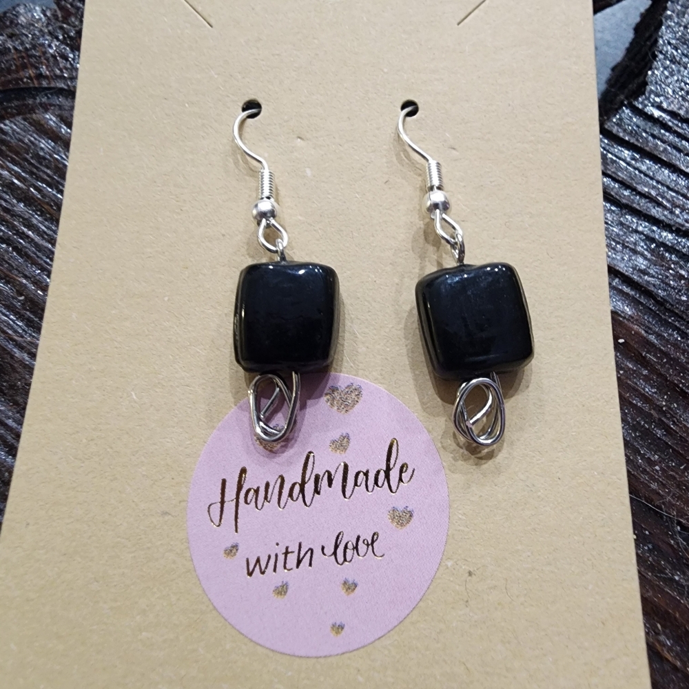 COPY - Handmade Black Square Beaded Earrings